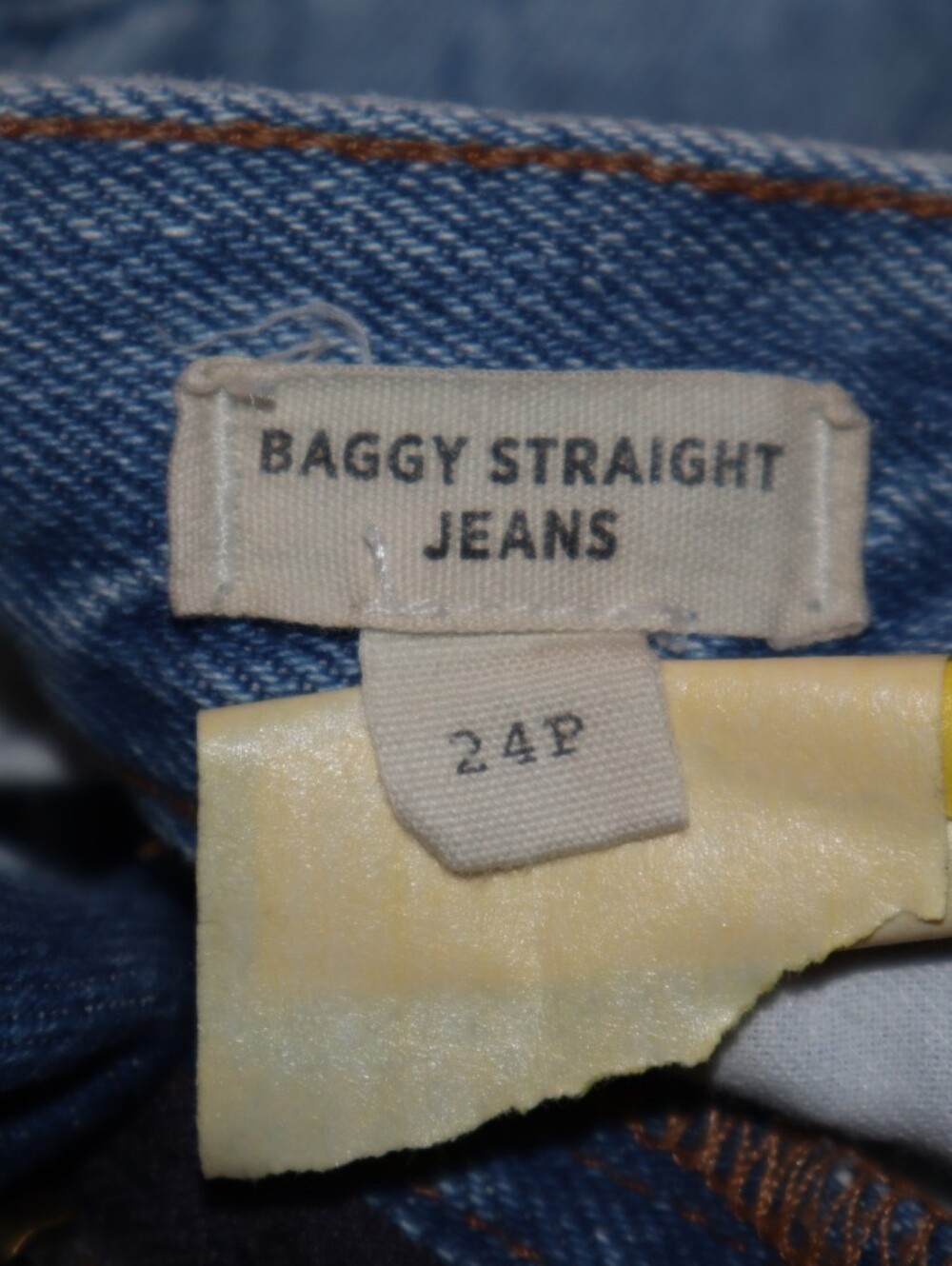 Madewell Petite Baggy Straight Jeans in Earlhurst Wash: Ripped Edition Size 24P - Picture 9 of 11